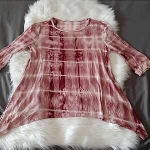 Silverwear Pink Tie Dye size Medium 3/4 sleeve Soft top.